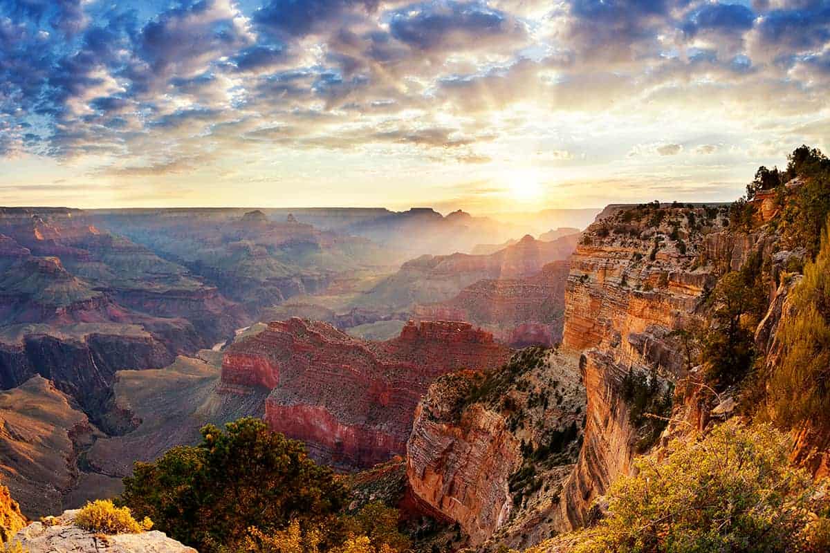 Sonnenaufgang über dem Grand Canyon