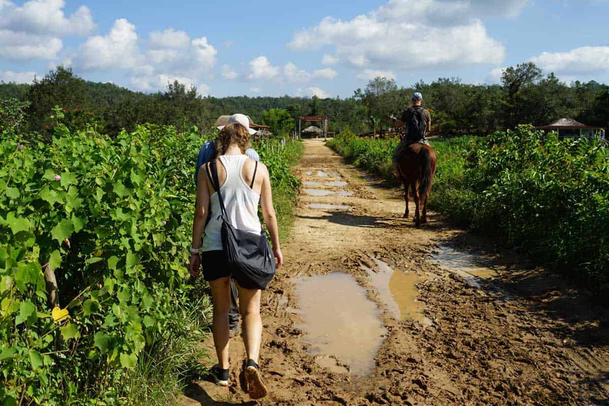 Wanderer in Vinales