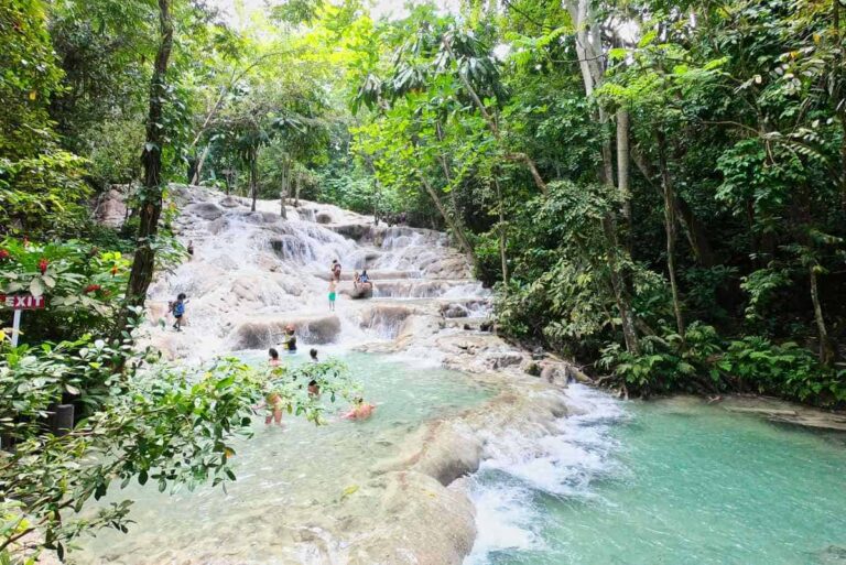 Dunns River Falls in Jamaika