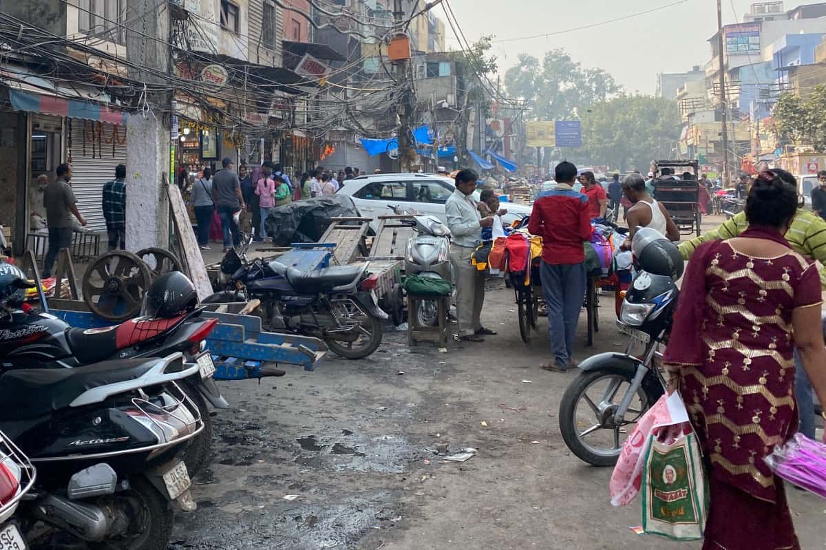 Blick auf Straße in Indien