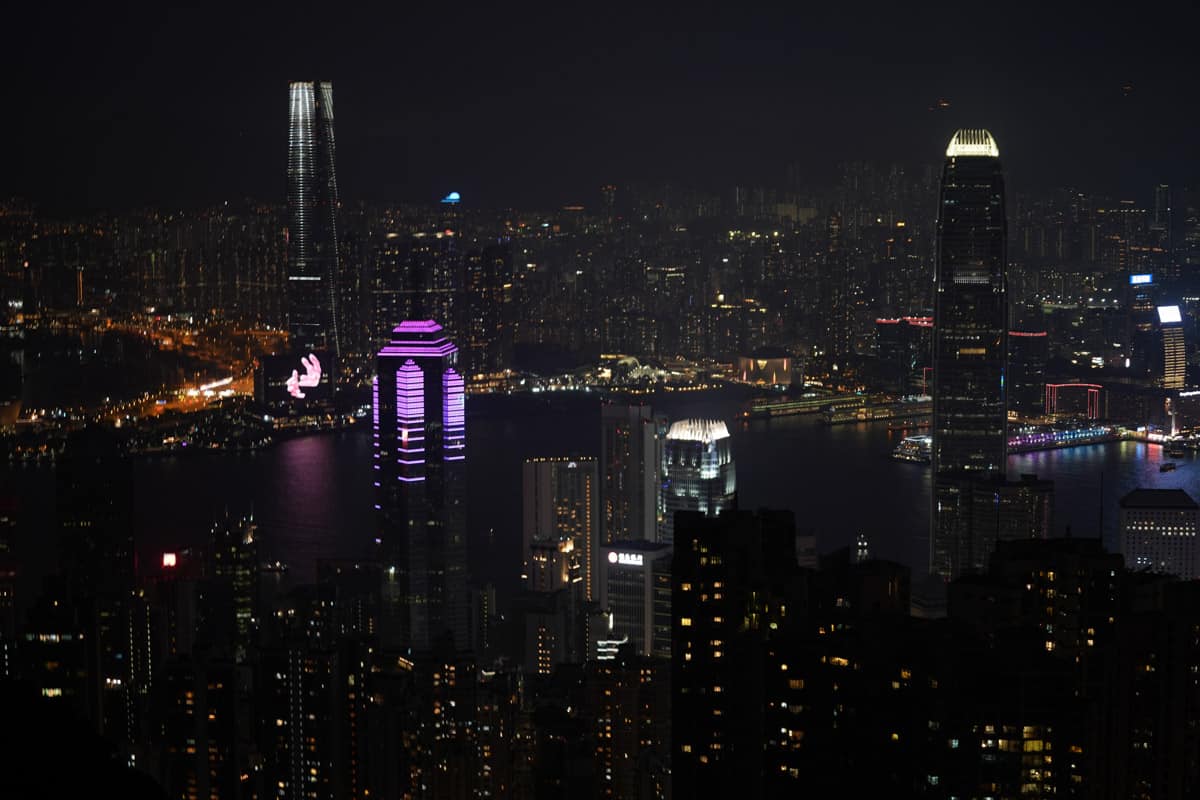 Blick vom Victoria Peak bei Nacht