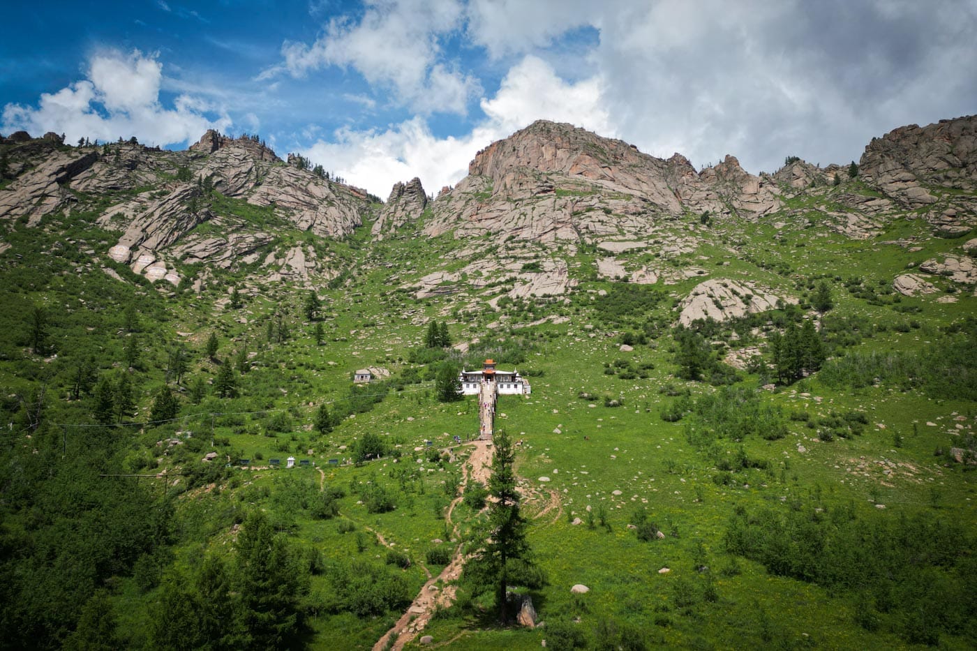 Drohnenaufnahme vom Aryabal-Kloster