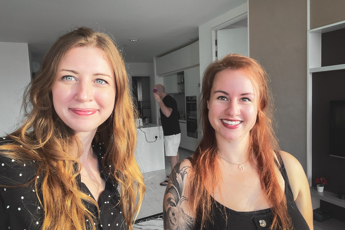 Martina und Andrea haben fabulöse Haare dank sehr guter Haarpflege auf Reisen