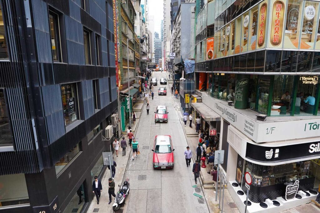 Blick in die Straßen von Hongkong